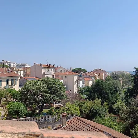 Appartamento Charming In Cannes