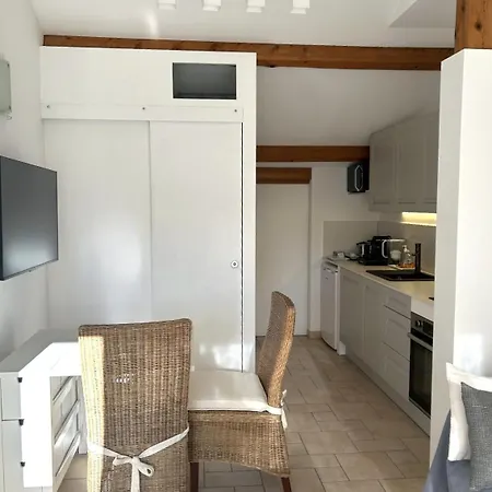 Appartamento Charming In *