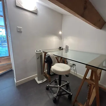 Charming In Apartment *