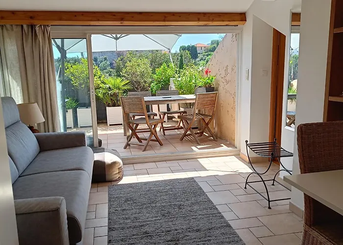 Charming In شقة *