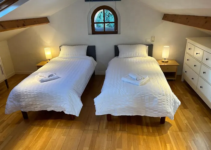 شقة Charming In *