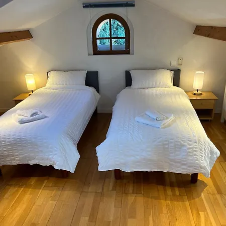 Apartament Charming In *